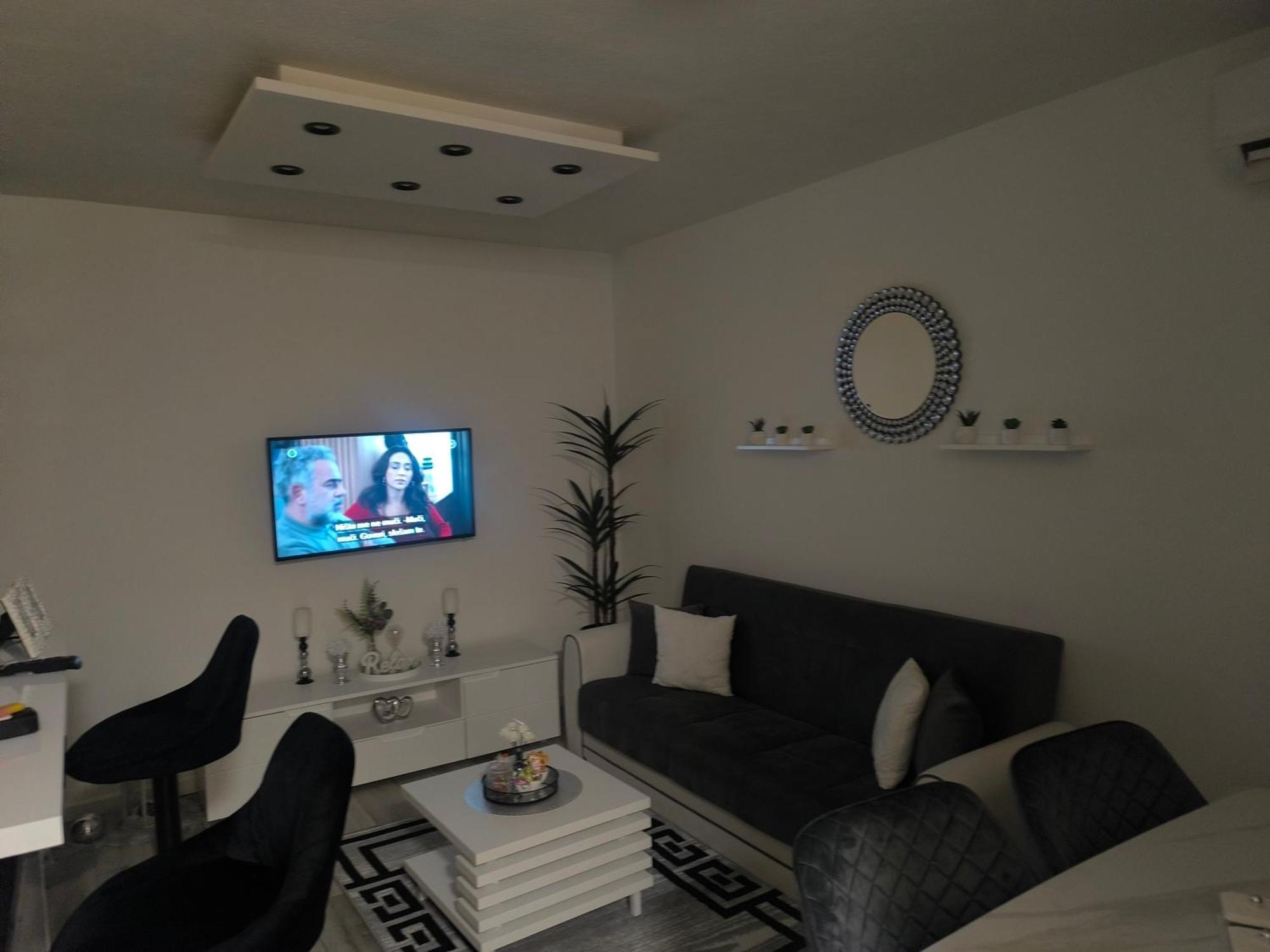 Apartman Rex Svinisce Esterno foto