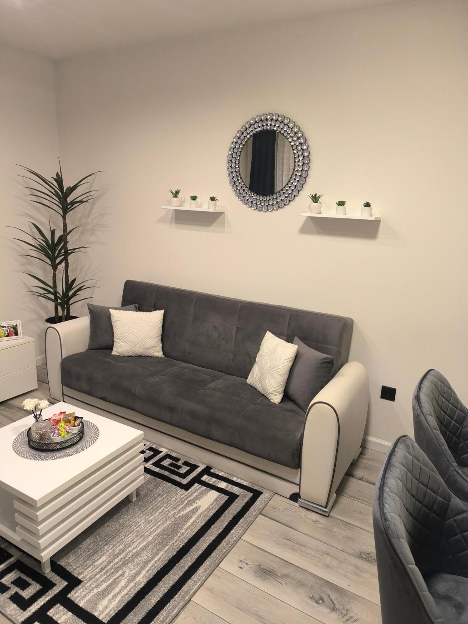 Apartman Rex Svinisce Esterno foto