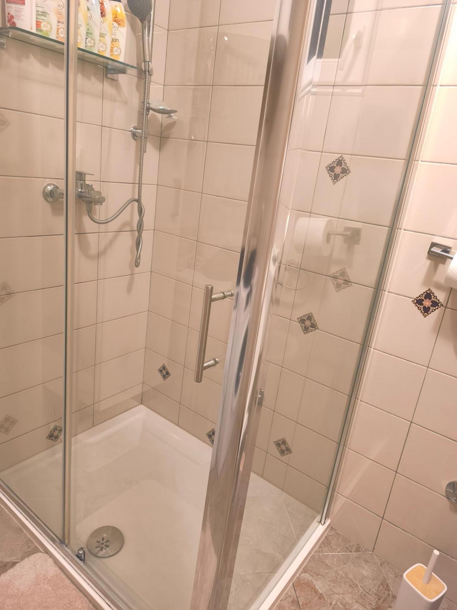 Apartman Rex Svinisce Esterno foto